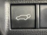 【パワーバックドア】スマートキーや運転席のボタンを押すだけでリアゲートが自動で開閉します!荷物を持っている時や、高い位置にあるバックドアを閉める際に便利な機能です♪