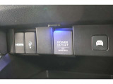 USBオーディオ用ソケットがついていますので携帯電話などを接続すれば音楽等の再生が可能です!