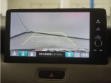 バックカメラ搭載です!車庫入れが苦手な人はもちろん、車両感覚に自信がある人にもお勧めです!見えない箇所が見えるようになるので、低い障害物や隠れてしまっている子供の存在等にも気付く事が出来ます。