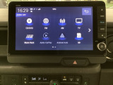 ナビゲーションはフルセグTV、インターナビ対応のGathers純正メモリーナビを搭載しています。Bluetoothオーディオ機能がありますので、スマートフォンなどの音楽も再生できます。