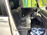 運転席シート廻りは使用感も少なく、良好な状態となっています。丁寧に使われていたことがよくわかりますね。