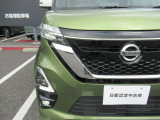 LEDヘッドライトは省電力ですが、純白光で驚くほど明るく夜道を照らしてくれます。