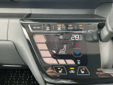 シフトレバーは簡単操作で運転もしやすくなっております。