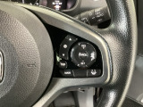 【アダプティブ・クルーズ・コントロール】予め設定した車速内でクルマが自動的に加減速。 前走車との適切な車間距離を維持しながら追従走行し、高速道路でのドライバーの疲労を軽減してくれる嬉しい機能付♪