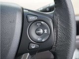 ◆アダプティブクルーズコントロール◆予め設定した車速内でクルマが自動的に加減速。前走車との適切な車間距離を維持しながら追従走行します。【LKAS】車線維持支援システムでステアリング操作を支援。