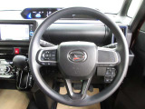 運転が楽しくなる明るく開放的な運転席まわりです。