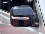 [ウィンカーランプ付ドアミラー]おしゃれな車の必須装備!ドアミラーにウインカーが付いているので、視認性もアップ!!