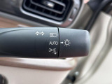 [オートライト]AUTOに合わせておくだけで夜間や、トンネル内で自動でヘッドライトが点灯します!付け忘れ消し忘れがないので楽々☆
