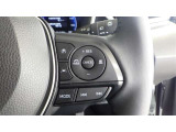 レーダークルーズコントロール(全車速追従機能付)付きです。車速に応じて追従支援してくれるので、ロングドライブも快適です