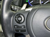 ステアリングスイッチ装備!運転しながら手元でオーディオの操作などができます。