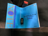 スマートキーにより、キーをバッグやポケットに入れたままドアの開閉やエンジン始動ができます。荷物が多い時でもスムーズに乗り降りでき、快適性が大きく向上します。