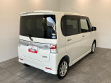 お客様にぴったりなおクルマをお選びいただけますように様々な展示車をご用意致しております!ダイハツの軽自動車だけではなく、他メーカー車やコンパクトカー・ミニバンなども数多く取り揃えております!