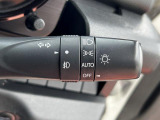 [オートライト]AUTOに合わせておくだけで夜間や、トンネル内で自動でヘッドライトが点灯します!付け忘れ消し忘れがないので楽々☆