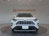 本格派SUV RAV4!ハイブリッドならではの豊富な快適装備が見どころです。日常使いからアウトドアまで幅広いシーンで活躍できます。