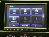 メモリーナビにフルセグTV機能あり。 ドライブや旅行に欠かせない装備です。