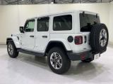 ショールームでは、認定中古車に加え、最新のニューモデルも各種取り揃えております。見学や試乗はもちろん、専門スタッフによるアドバイスなど、様々なサービスを通して、「ジープのある生活」をご体感いただけます