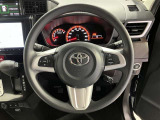 ステアリングから手を離さず、運転に集中したままオーディオ等の操作ができます。