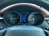 スッキリしたデザインのメーターは運転時の視線移動が少なくて済むので、安全性にも一役かってくれます。