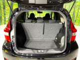 普段のお買い物や通勤、送迎等に十分な荷室スペースを確保しております。セカンドシートを倒すと、大きな荷物の積載も可能です♪