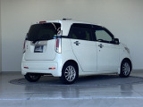 バックカメラが付いているのでバックでの車庫入れも安心です。