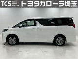 LEDヘッドライトとアダプティブハイビームシステム付!夜間走行時の危険を早期発見できるなど、安心感につながる装備です!