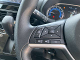 ステアリングスイッチ搭載!ハンドルひとつで手を離さなくても運転中視線をそらさなくても操作が出来て便利です