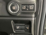 両側パワースライドドア付きだから、狭い駐車スペースなどでの 乗り降りラクラク!小さなお子さまのいるご家庭には嬉しい装備。