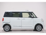 県内13店舗にて常時500台以上ダイハツ車を展示中です。見て、触って、納得のいく一台をぜひ見つけてください。
