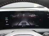 メーター内のカラーデイスプレイには運転をサポートする情報を表示します。