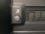 ラゲージスペース内アクセサリーソケット