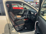 運転席も見てみましょう♪