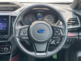 【純正革巻きステアリング】上質な革を使用することで、手にしっかり馴染みとても運転しやすいハンドルです♪