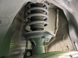 お車を安心してお乗りいただく為には、足回りの定期点検が欠かせません。サービスサポート(有償保証)では無料点検もご提供しており、安心のカーライフをお過ごしいただけるサポート体制が整っています。