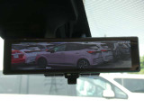 スマートルームミラー・車内の状況に関わらず、車両後方にあるカメラの映像をルームミラーに移します。