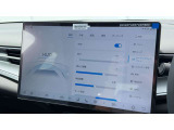 HUD(ヘッドアップディスプレイ)標準