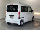 プライバシーガラスが装備されているので、車内が見えにくく、周りを気にせず、快適に運転できますよ。