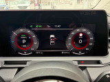 様々な車両情報を表示してくれる、アドバンスドドライブアシストディスプレイがついています