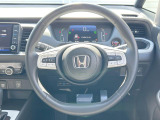 【ステアリングスイッチ】運転中、前方から目線をそらすことなく、オーディオ等の操作が可能な便利機能!安心&快適なドライブを演出してくれます♪