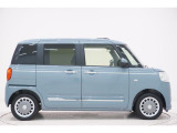 県内13店舗にて常時500台以上ダイハツ車を展示中です。見て、触って、納得のいく一台をぜひ見つけてください。