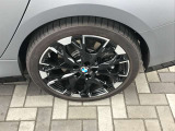 このお車は【浦和美園支店】に展示中です!ご来場、お問い合わせをスタッフ一同お待ちしております。