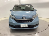 【HID】ディスチャージヘッドライトが装備されています。夜間走行時や雨の日に明るく安全に前方を照らすことが出来ます。対向車からも見えやすいので相手に接近を知らせることも出来ます。