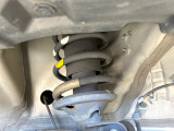 お車を安心してお乗りいただく為には、足回りの定期点検が欠かせません。サービスサポート(有償保証)では無料点検もご提供しており、安心のカーライフをお過ごしいただけるサポート体制が整っています。