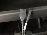 スマホの充電に便利なUSBソケットも装備です!