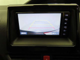 バックモニターを装備しています。車庫入れ時等に車両後方が確認出来るのでとても便利です。