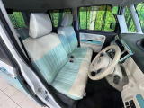 運転席シート廻りは使用感も少なく、良好な状態となっています。丁寧に使われていたことがよくわかりますね。