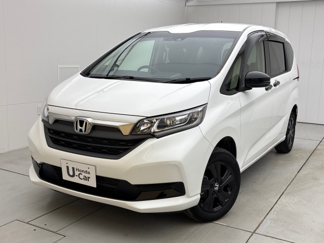 フリード+ 1.5 G ブラックスタイル 4WD 