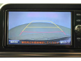 バックガイドモニターで、後方を確認しながら安心して駐車することができます。運転初心者も熟練者も必須の機能ですよ!