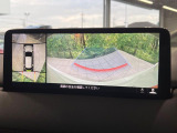 【360&deg;ビューモニター】専用のカメラにより、上から見下ろしたような視点で360度クルマの周囲を確認することができます☆死角部分も確認しやすく、狭い場所での切り返しや駐車もスムーズに行えます。
