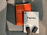 車両状態証明書修復歴の有無も一目瞭然。機能や内装・外装、走行距離、修復歴の有無をチェックし、クルマの状態を10段階にした車両状態証明書。数字や記号を使ってわかりやすく表示しています。