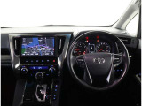 見通しのよいすっきりとした視界で、誰でも運転しやすいです。運転のしやすさは疲れにくさにも繋がりますよ♪